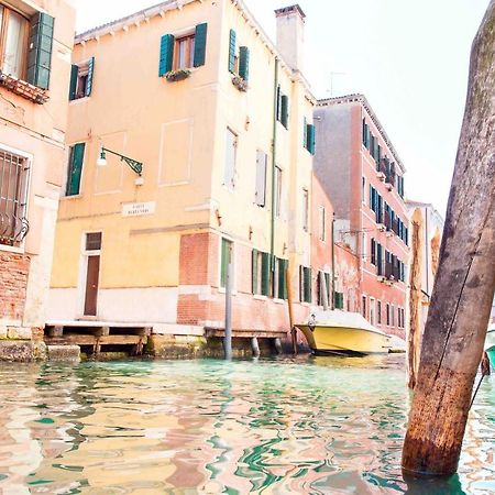 Canal Dream Cosy Apartment With Canal View Venecia Exterior foto