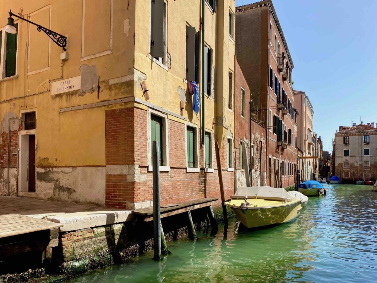 Canal Dream Cosy Apartment With Canal View Venecia Exterior foto