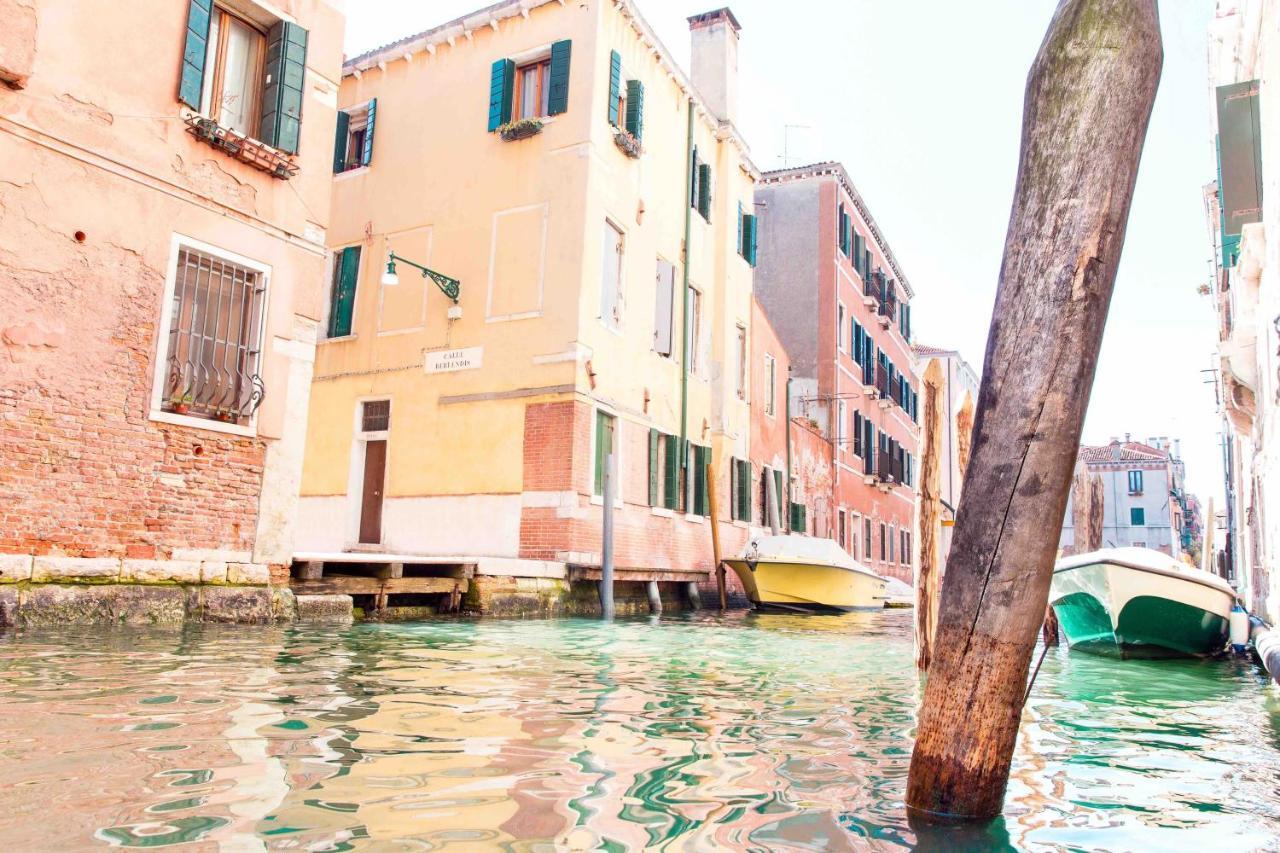 Canal Dream Cosy Apartment With Canal View Venecia Exterior foto