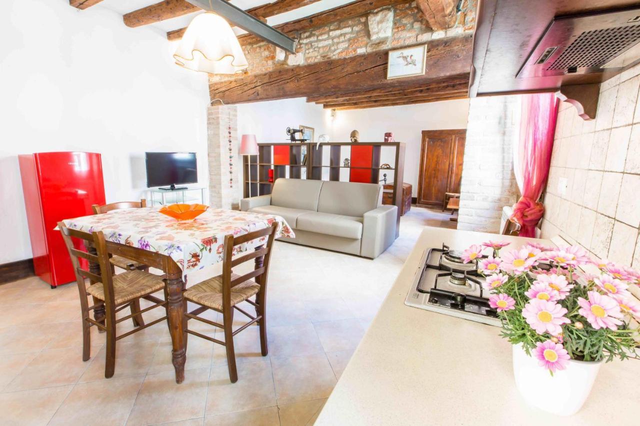 Canal Dream Cosy Apartment With Canal View Venecia Exterior foto